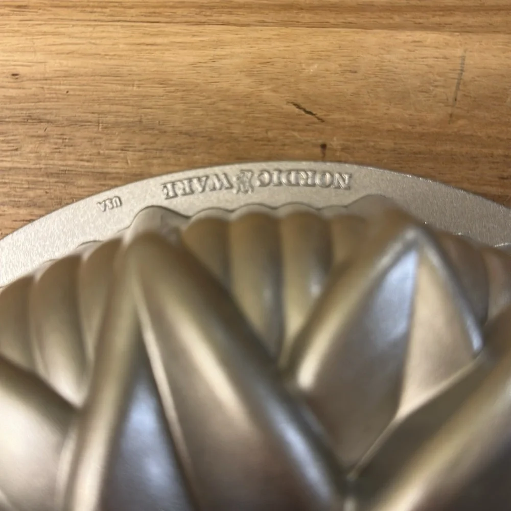 NORDIC WARE HARVEST PANS